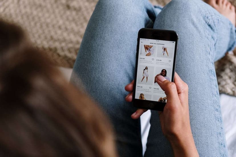 How to Sell Fashion Items Online in Nigeria: A Practical Guide for Aspiring Vendors